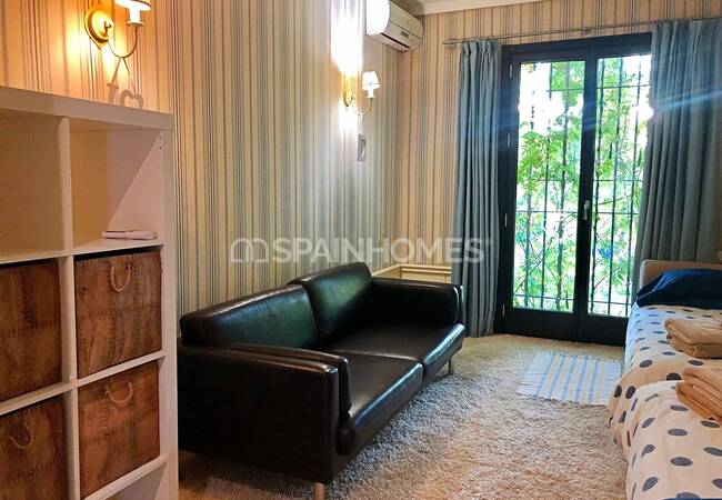 Fuengirola'da Avantajlı Konumda Tropikal Meyve Bahçeli Villa 35