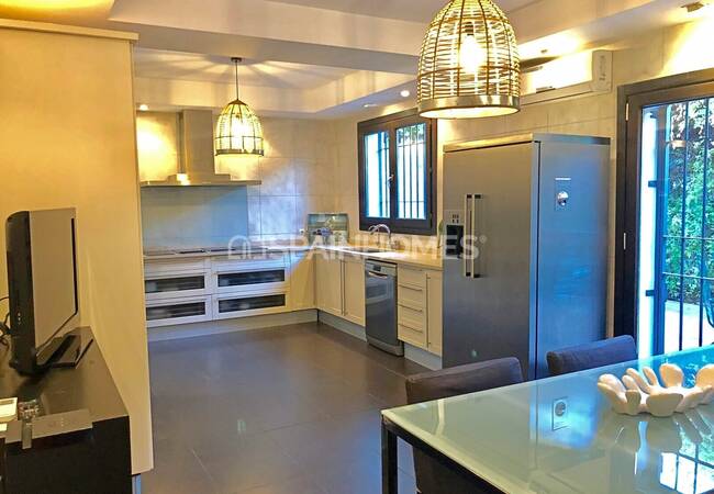 Fuengirola'da Avantajlı Konumda Tropikal Meyve Bahçeli Villa 40