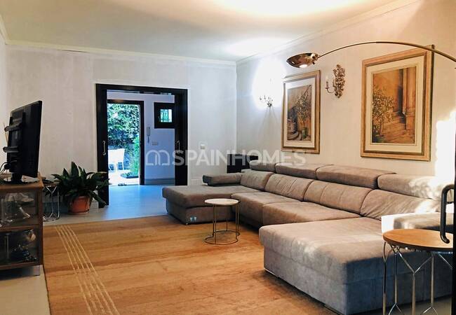 Fuengirola'da Avantajlı Konumda Tropikal Meyve Bahçeli Villa 20