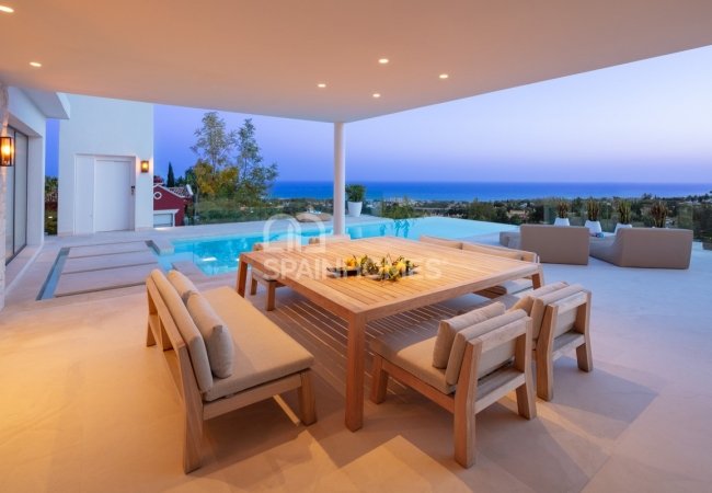 Well-located High-end House in Marbella's Prime Location 15