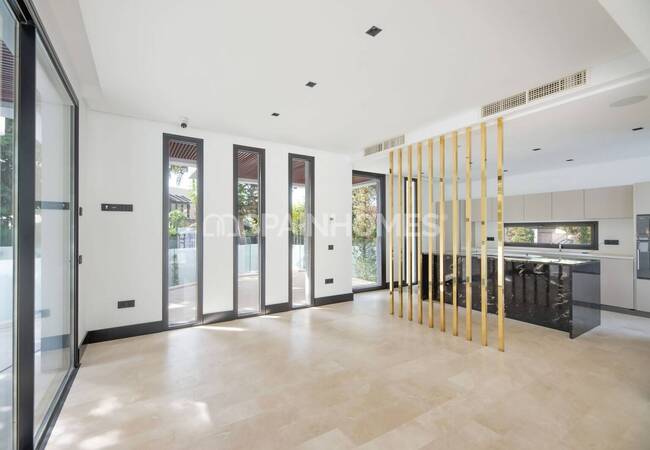 Престижные Виллы на Берегу Моря в Марбелье 30