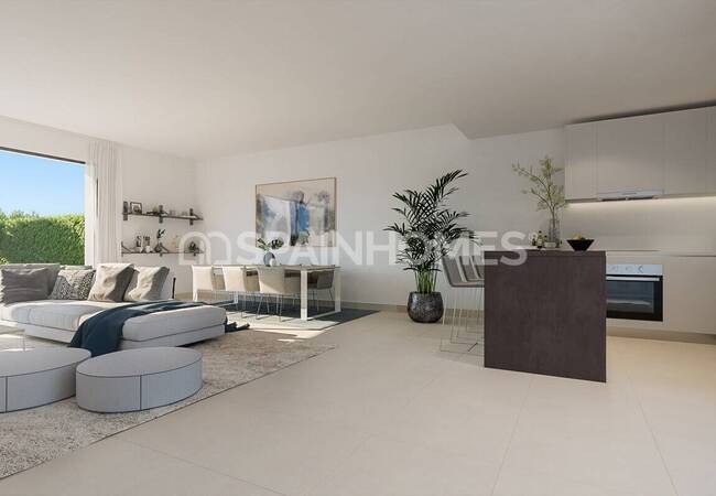 Golfside Properties in a Sought After Area of Mijas 18