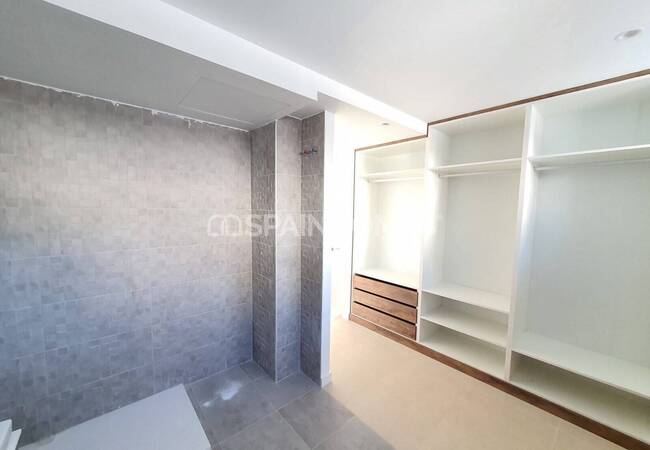 Manilva'da Marinaya Yakın Avantajlı Konumda Villalar 17