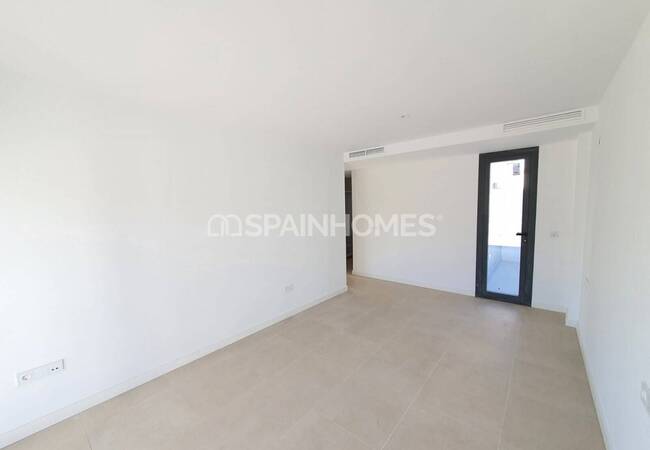 Manilva'da Marinaya Yakın Avantajlı Konumda Villalar 18