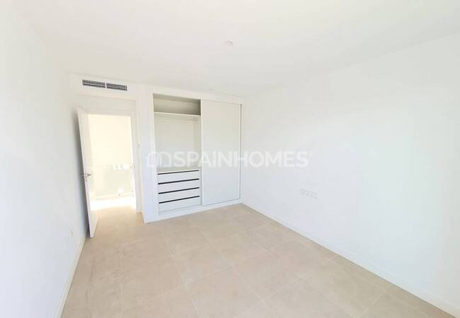 Manilva'da Marinaya Yakın Avantajlı Konumda Villalar 16