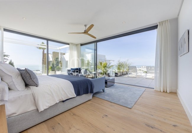 Marbella’da Avantajlı Konumda Taşınmaya Hazır Golf Villaları 33