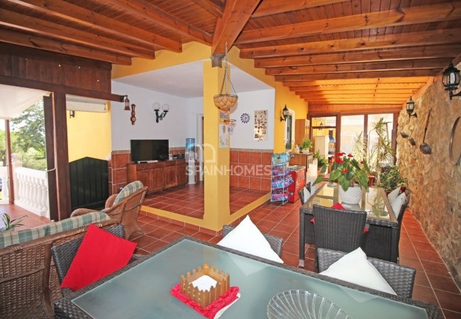 Great Detached House in a Sought After Area of Benalmadena 9