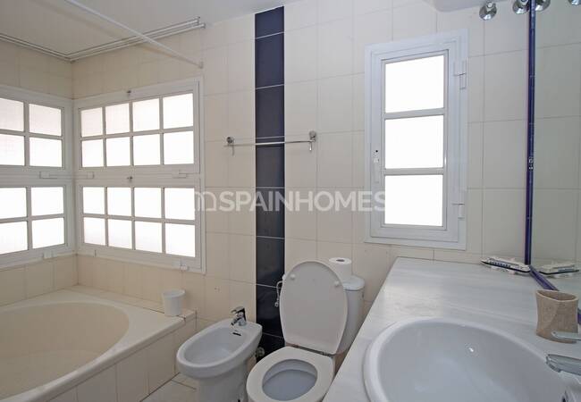 Benalmadena Apartments in the Heart of the Marina 11