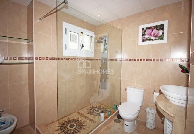 Well-located House at the Foot of the Mountains in Estepona 41