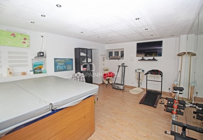 Well-located House at the Foot of the Mountains in Estepona 45