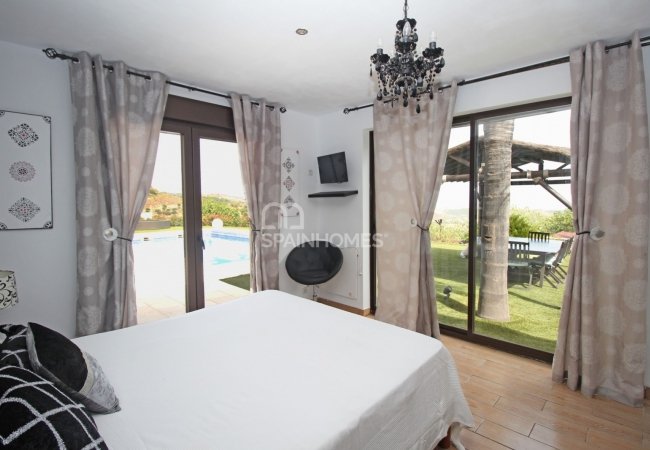 Well-located House at the Foot of the Mountains in Estepona 54