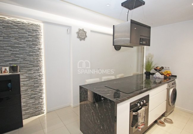 Modernized Duplex Apartment in a Popular Area of Mijas 18