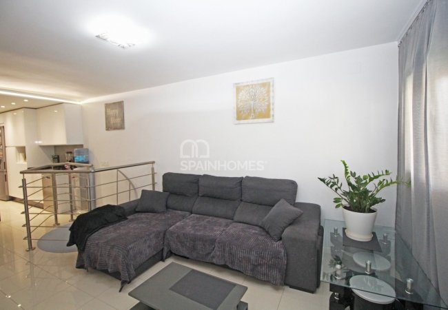 Modernized Duplex Apartment in a Popular Area of Mijas 12