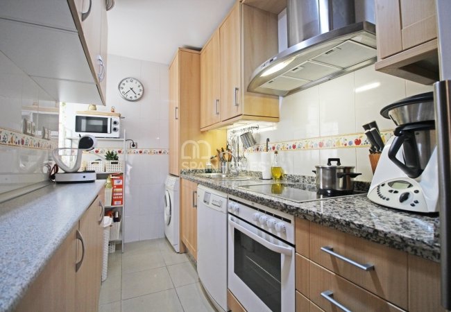 Well-kept Apartment in Strategic Location in Benalmadena 9