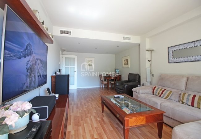 Strategically Located Ground Floor Apartment in Benalmadena 12