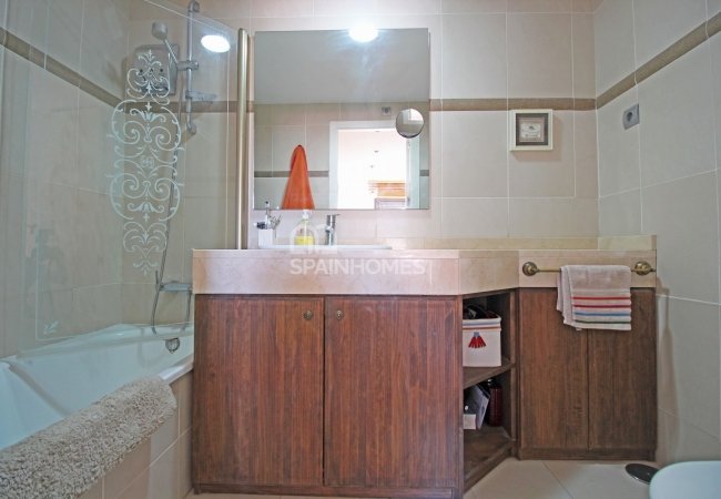 Strategically Located Ground Floor Apartment in Benalmadena 31