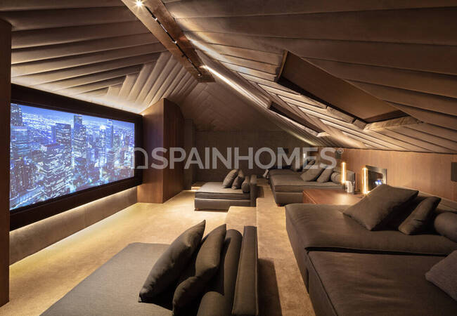 Exclusively Located Prestigious Property in Marbella 18