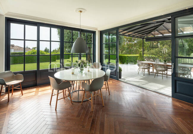 Exclusively Located Prestigious Property in Marbella 8