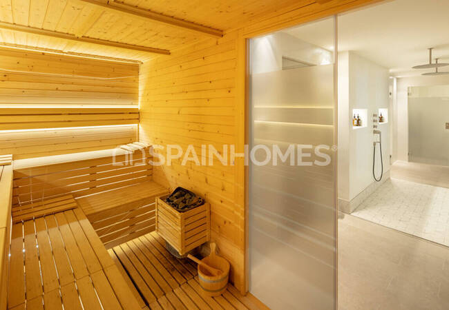 Exclusively Located Prestigious Property in Marbella 19