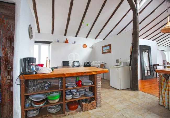 Benajarafe Málaga'da Sahile Yürüme Mesafesinde Kır Evi 11