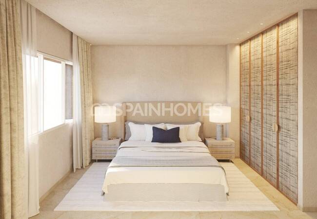 Golfside Houses in a Sought-after Neighborhood in Estepona 11