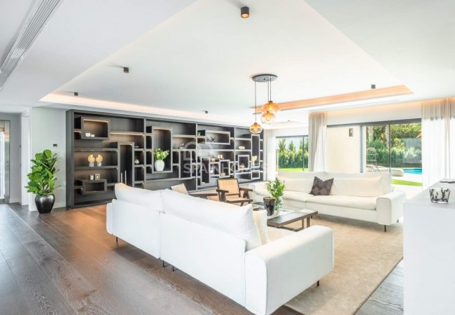 Verfijnde Villa Dichtbij Puerto Banus In Marbella Spanje 26