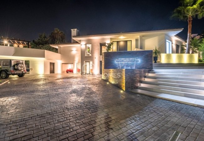 Verfijnde Villa Dichtbij Puerto Banus In Marbella Spanje 20