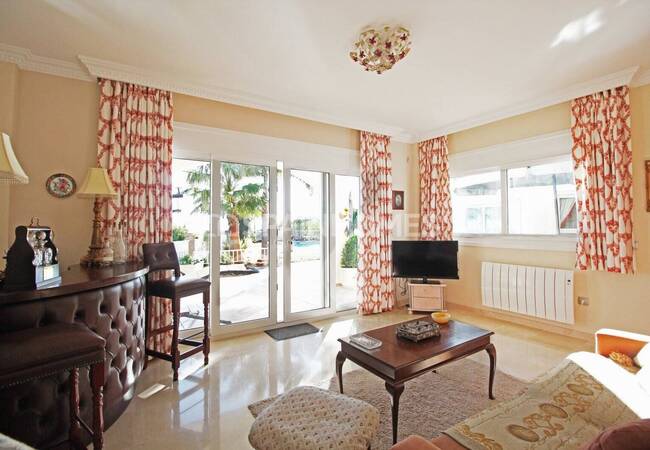 Benalmadena’da Elit Konumda Deniz Manzaralı Villa 27