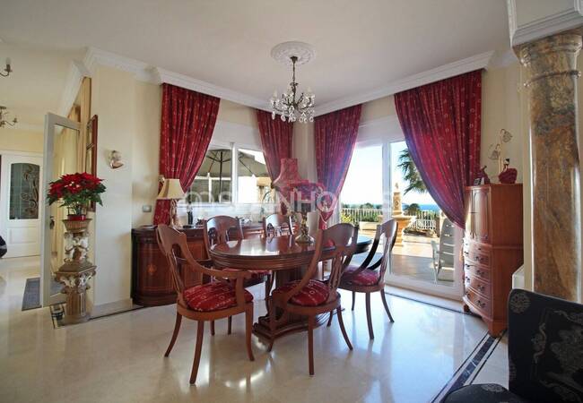 Benalmadena’da Elit Konumda Deniz Manzaralı Villa 31