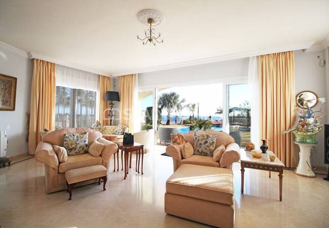 Benalmadena’da Elit Konumda Deniz Manzaralı Villa 33