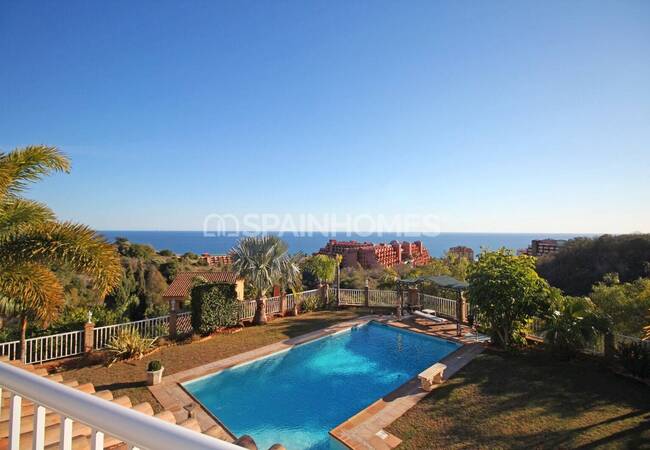 Benalmadena’da Elit Konumda Deniz Manzaralı Villa 47