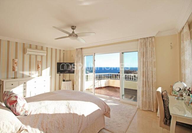 Benalmadena’da Elit Konumda Deniz Manzaralı Villa 51