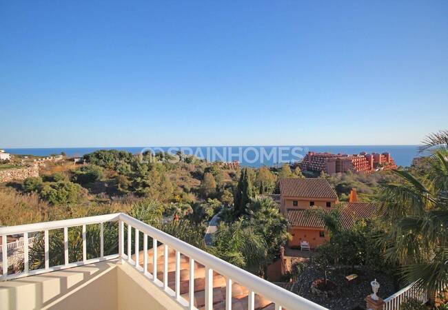 Benalmadena’da Elit Konumda Deniz Manzaralı Villa 57