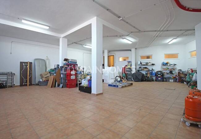 Benalmadena’da Elit Konumda Deniz Manzaralı Villa 61