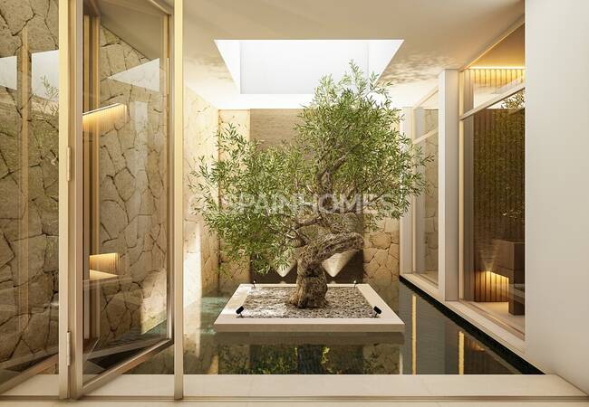 Greatly Located Villa in a Prestigious Area of Marbella 39