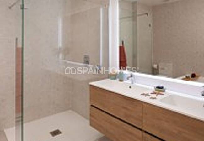 Ready to Move Contemporary Houses for Sale in Casares 19