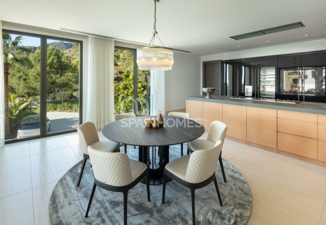 Exclusieve Villa Met Tijdloos Design Dichtbij Het Marbella Centrum 42