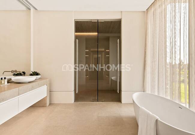 Ultra Luxe New Build Villa with Open Views in Benahavis 40