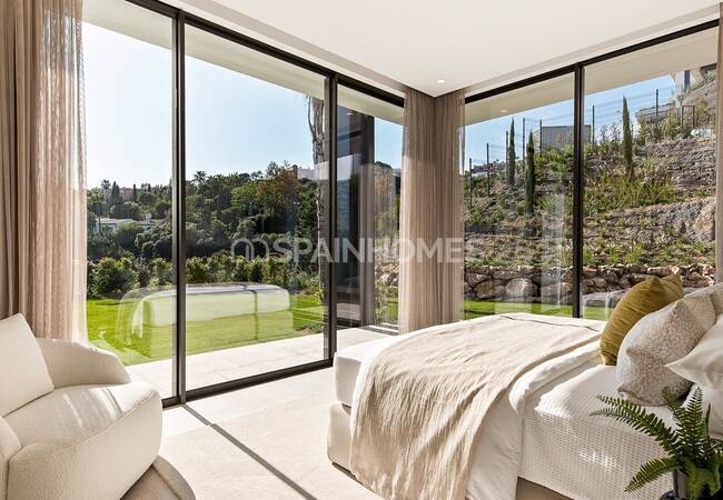 Ultra Luxe New Build Villa with Open Views in Benahavis 43