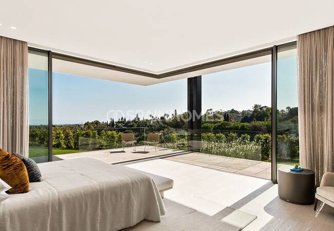 Ultra Luxe New Build Villa with Open Views in Benahavis 30