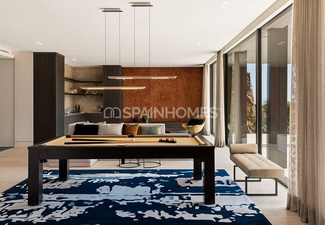 Ultra Luxe New Build Villa with Open Views in Benahavis 31