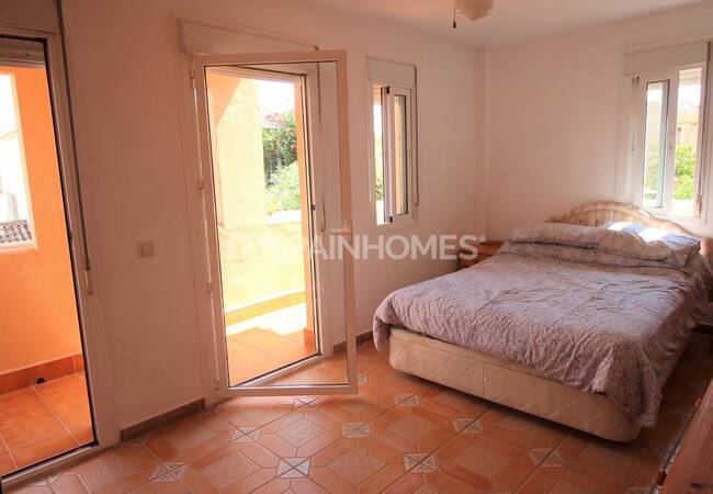 Well-located Townhouse with Large Terraces in Benalmadena 18