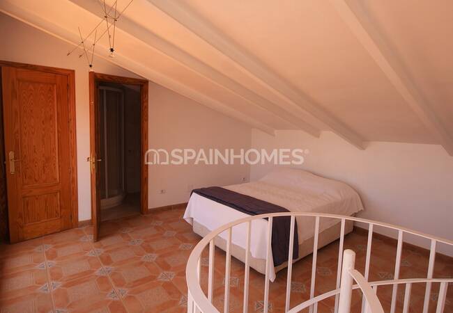 Well-located Townhouse with Large Terraces in Benalmadena 20