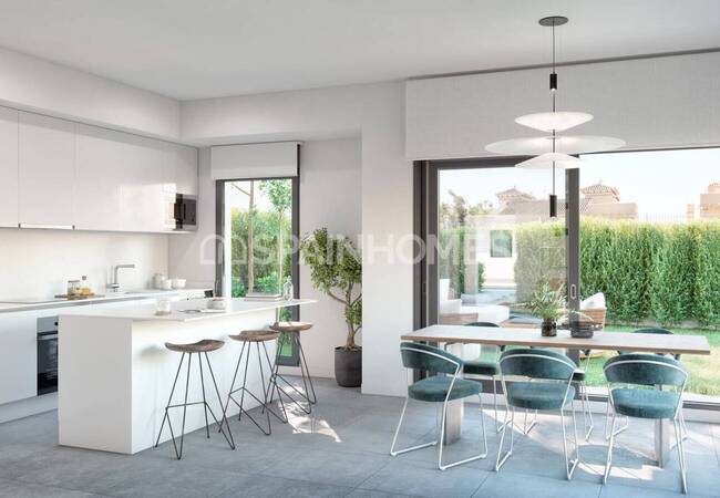 Spacious Houses in a Complex with Pool in Velez Malaga 12