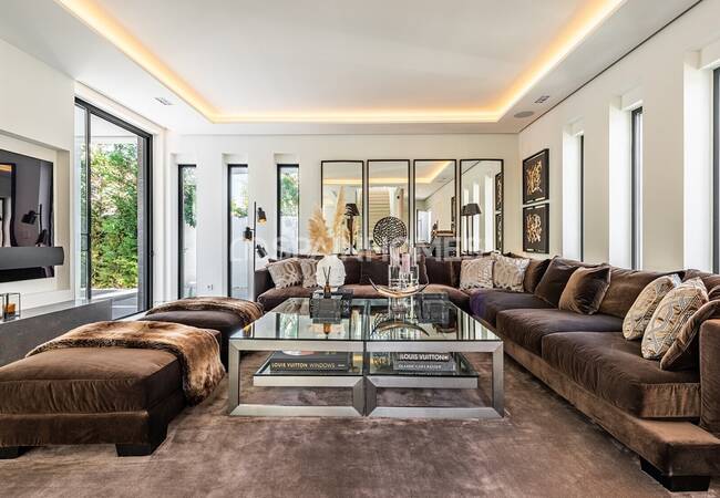 Energy Efficient Furnished Villa by the Beach in Marbella 15