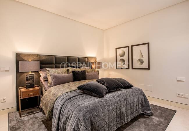 Energy Efficient Furnished Villa by the Beach in Marbella 30