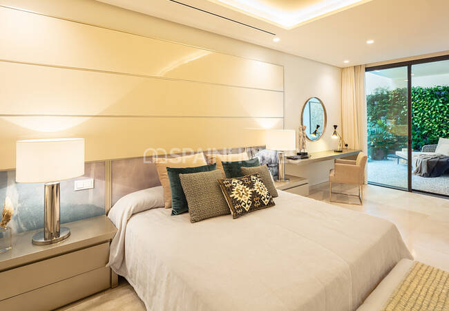 Marbella'da Golf Sahalarına Yakın Konumda Ultra Lüks Villa 36