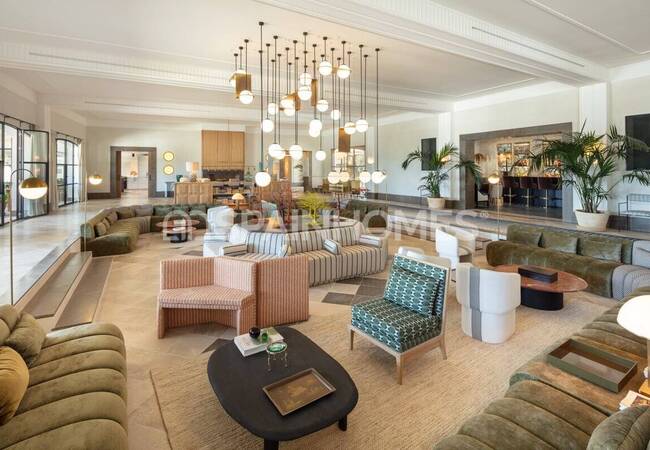 Marbella Golden Mile’da Panoramik Manzaralı Lüks Konak 10