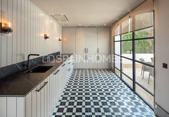 Marbella Golden Mile’da Panoramik Manzaralı Lüks Konak 24