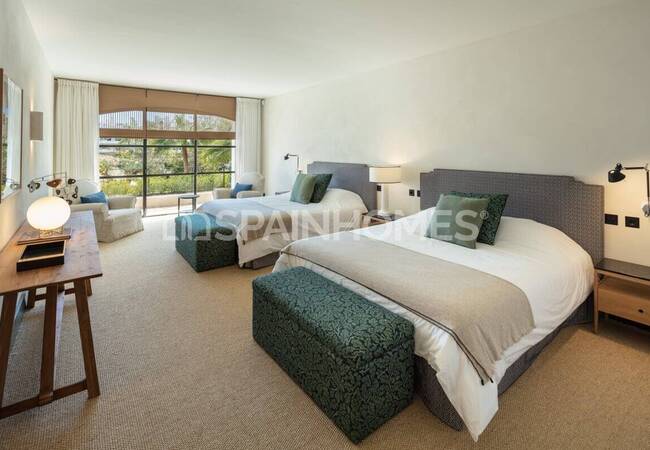 Marbella Golden Mile’da Panoramik Manzaralı Lüks Konak 27